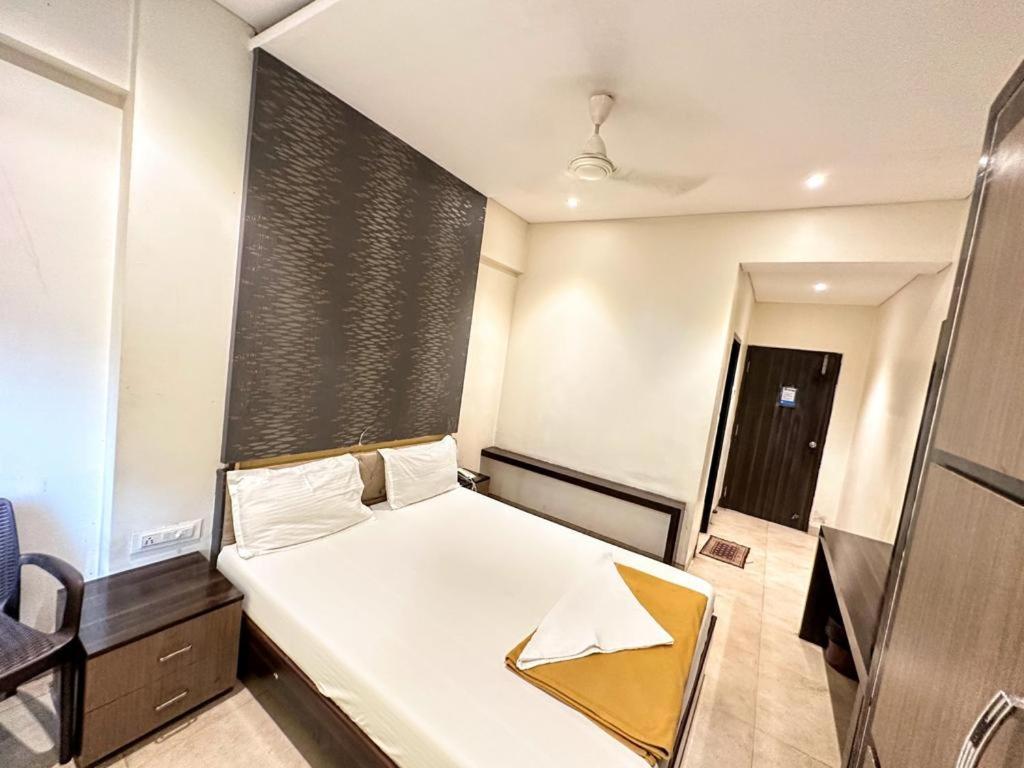 Hotel Hill View Nalasopara Exterior photo